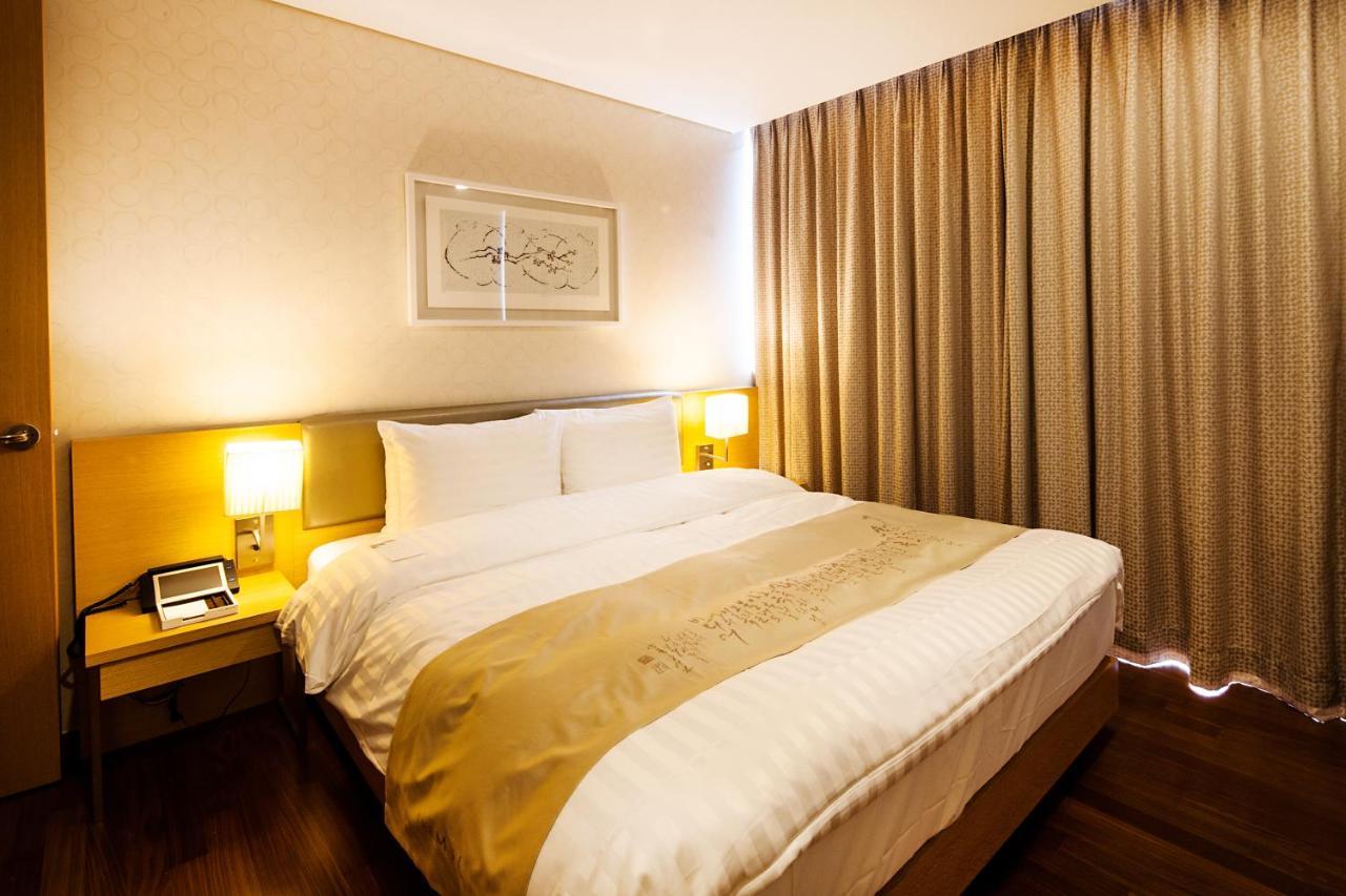 Sono Calm Yeosu Hotel Buitenkant foto