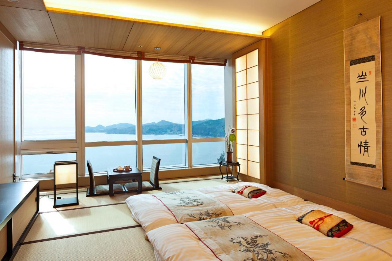 Sono Calm Yeosu Hotel Buitenkant foto